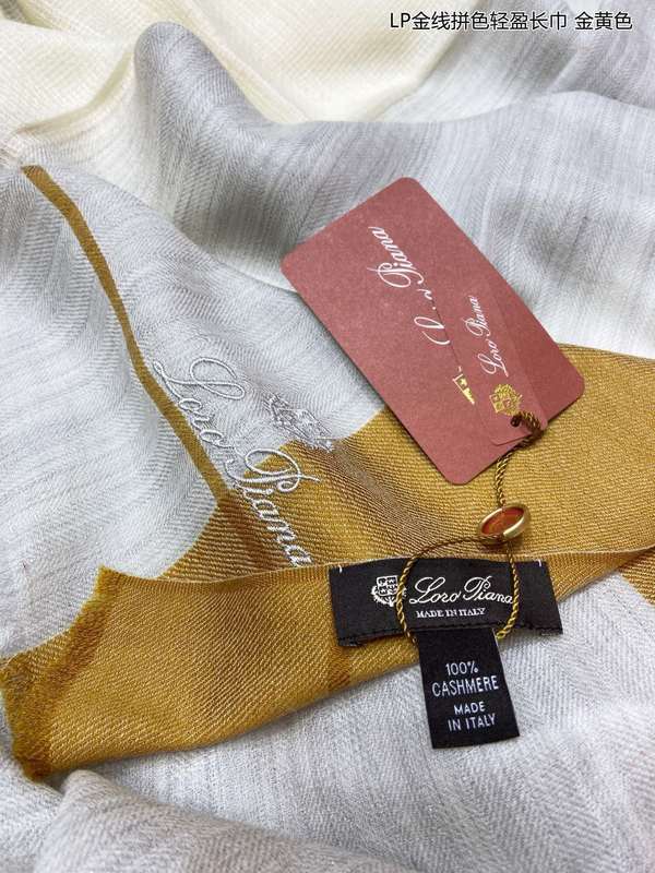 Loro Piana Scarf LPC00047 Loro Piana Scarf LPC00047